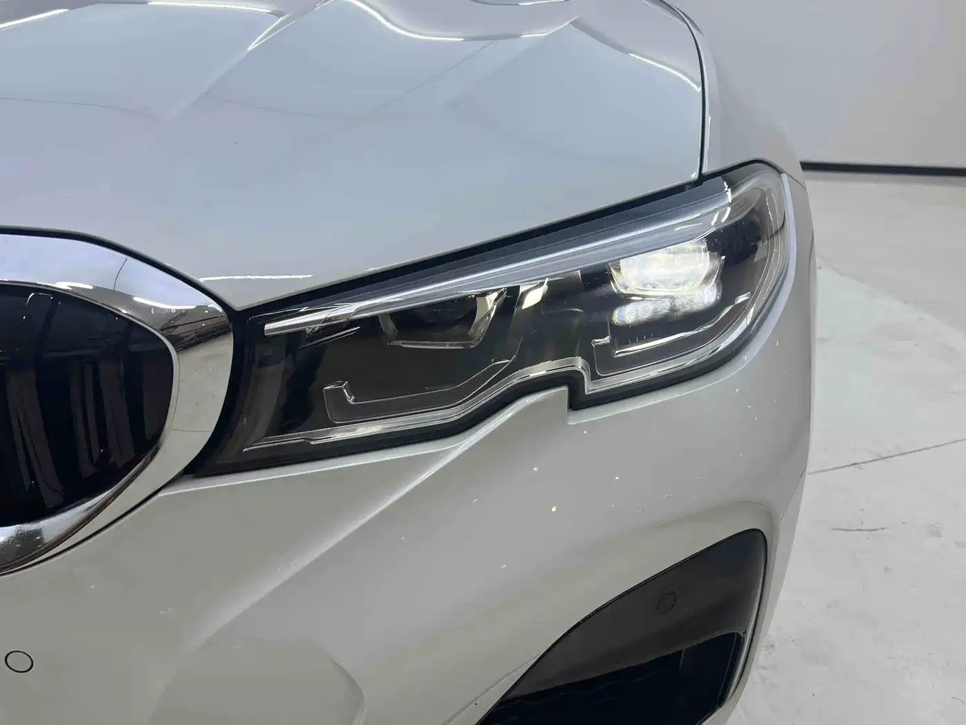 BMW 3 Series 2020 325Li M Sport Package фото 8