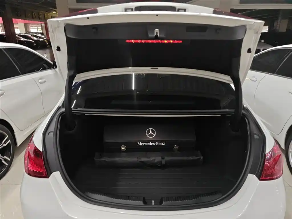 Mercedes-Benz C-Class 2023 Facelift C 260 L Sport Edition фото 15