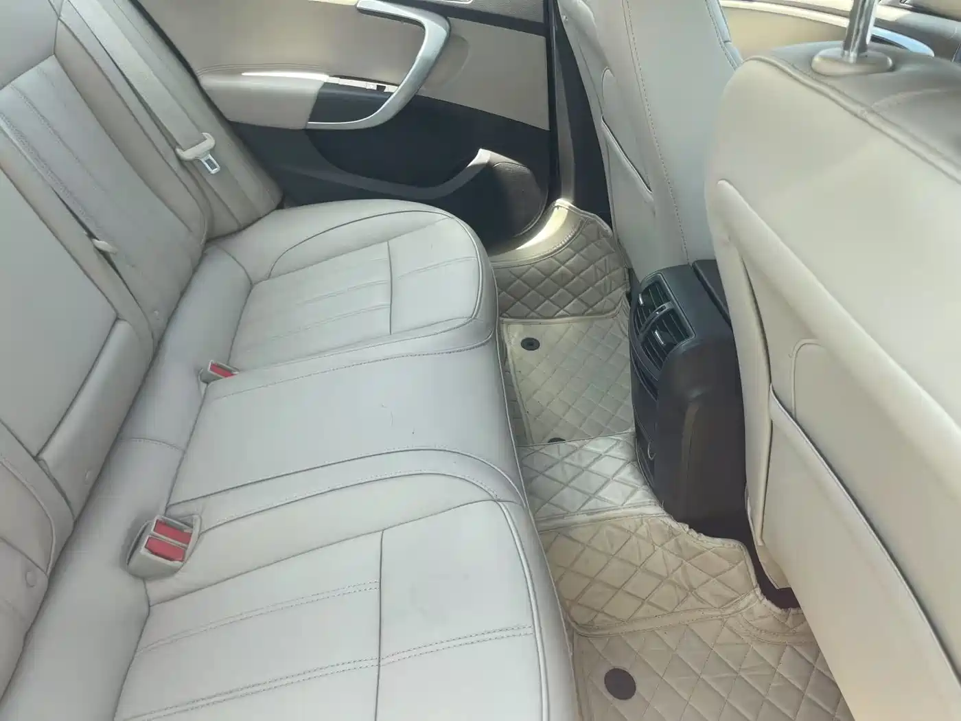 Buick Regal 2015 1.6T Elite Tech Edition фото 4
