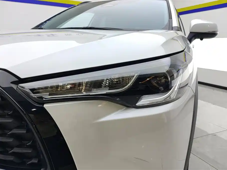 Toyota Corolla Cross 2024 Model 2.0L Pioneer Edition фото 5