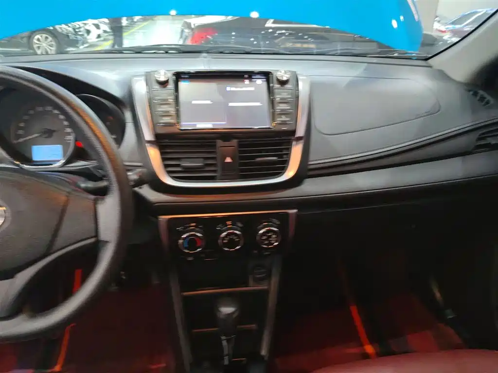 Toyota YARiS L Zhi Xuan 2020 1.5L CVT Leading Edition фото 13