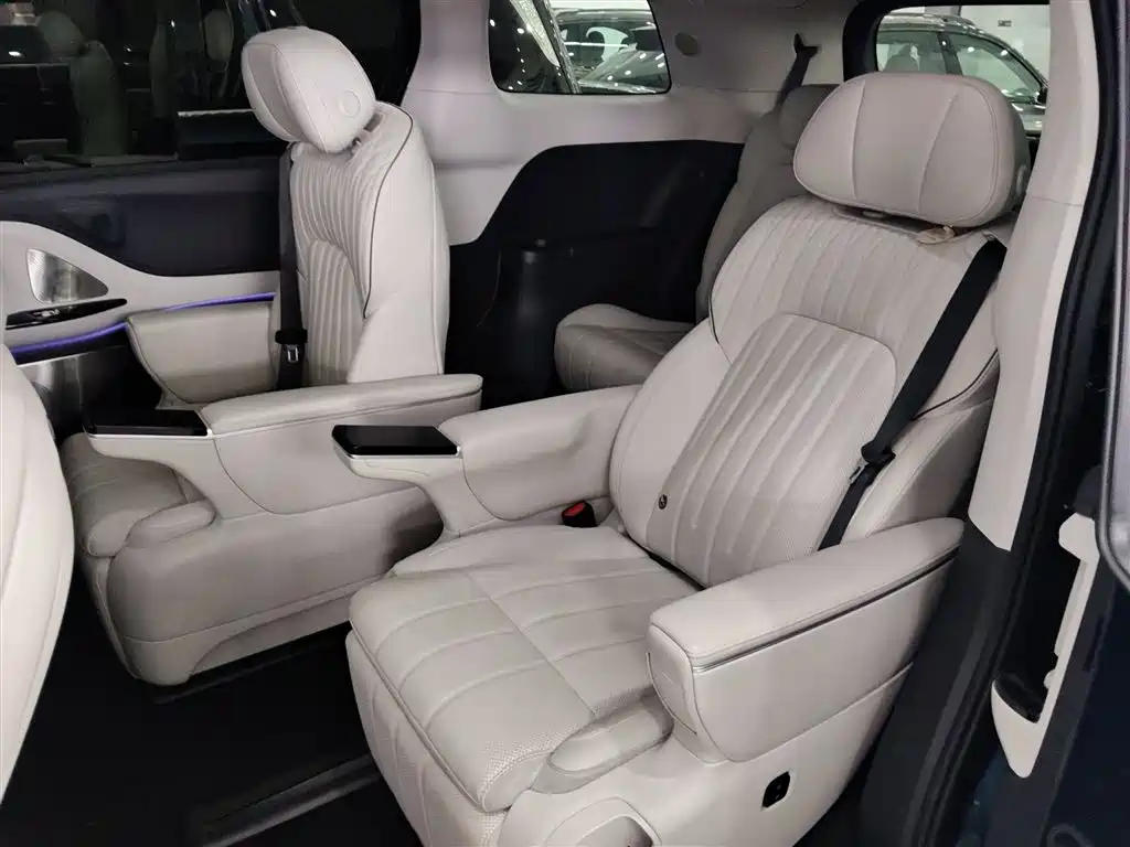 Voyah Auto Voyah Dreamer 2025 PHEV AWD Flagship Kunpeng Edition фото 17