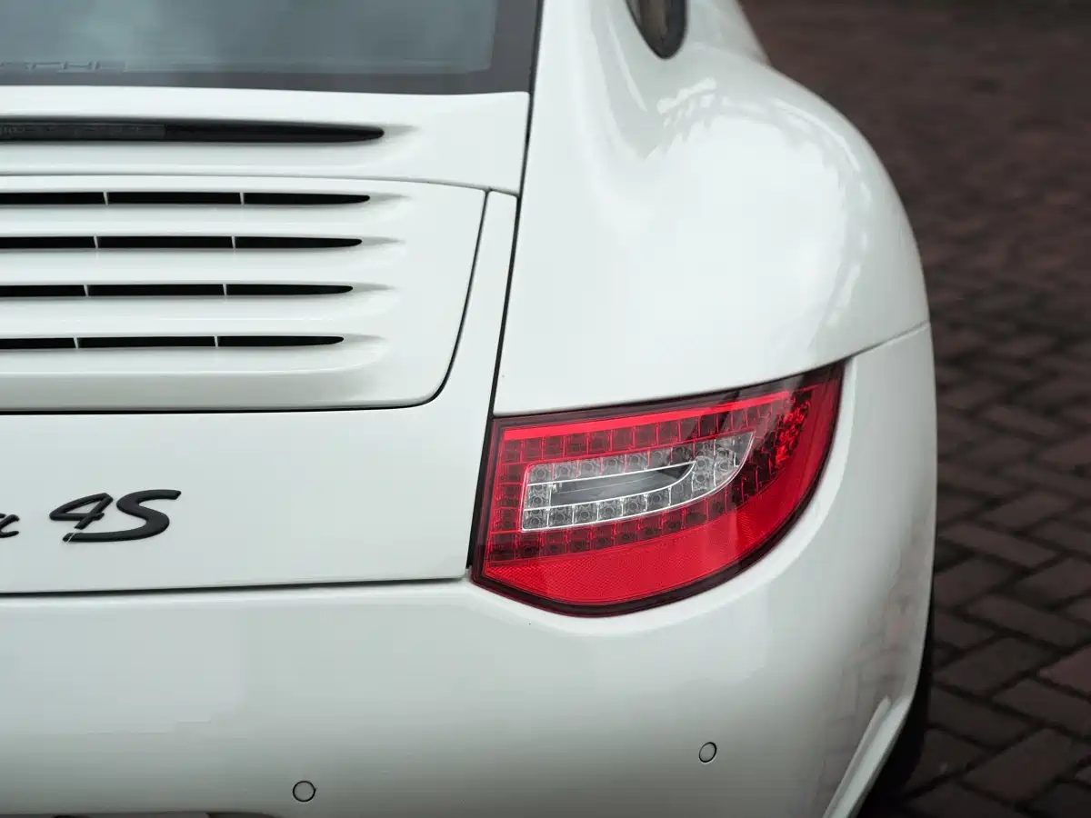 Porsche 911 2010 Carrera 4S 3.8L фото 5