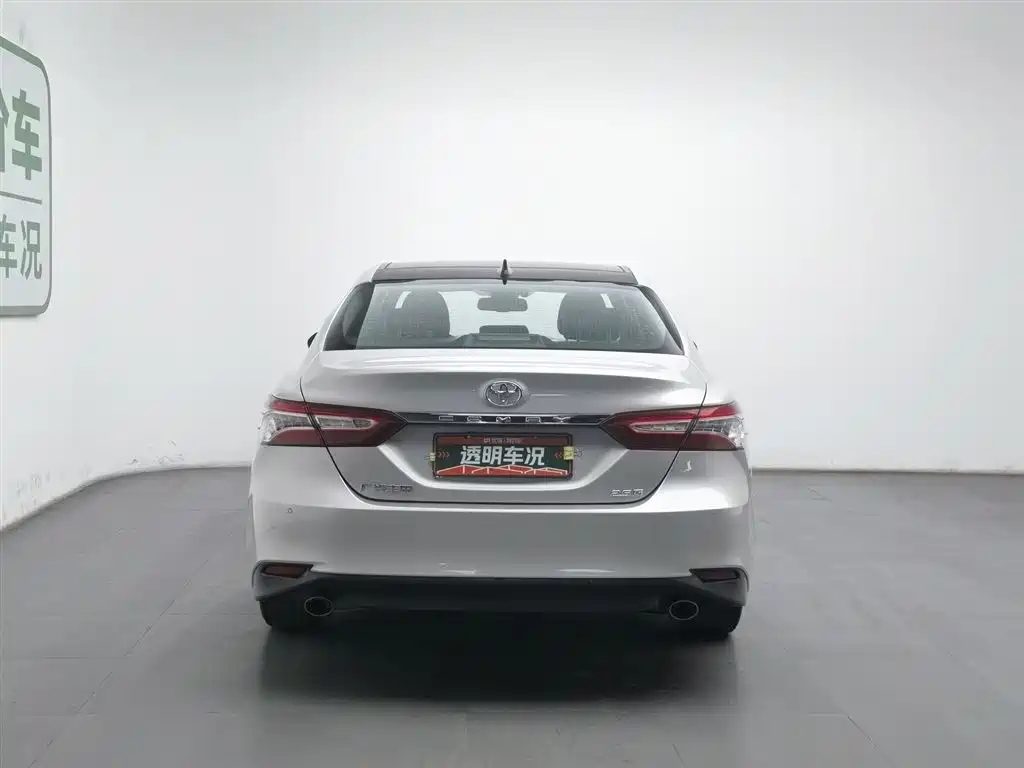 Toyota Camry 2021 2.5G Luxury Edition фото 4