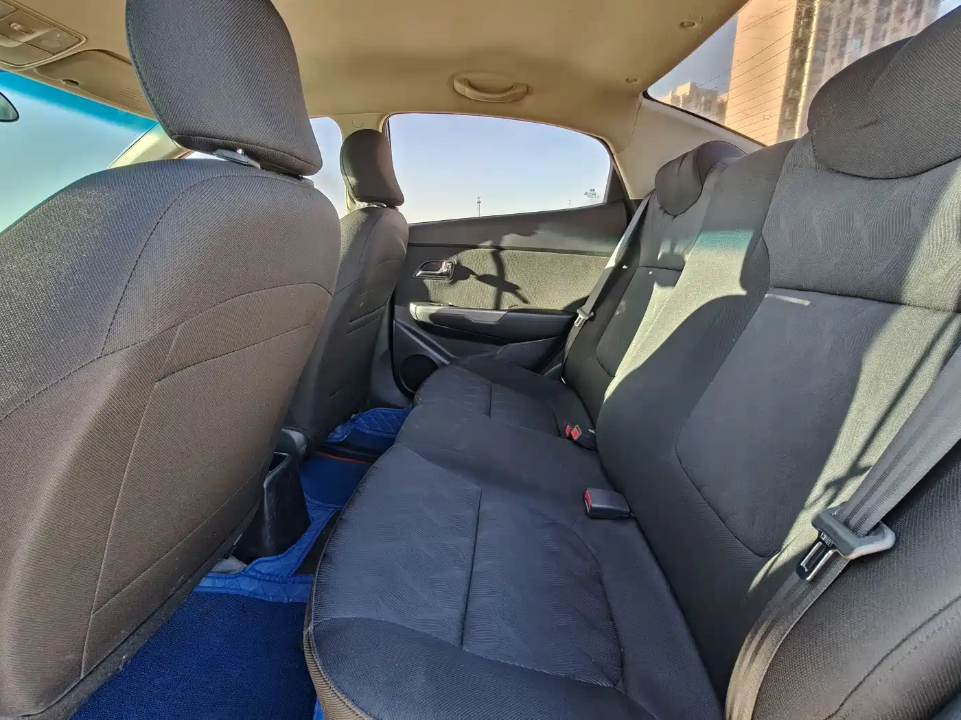 Kia K2 2012 Sedan 1.4L AT GLS Commemorative Edition фото 6