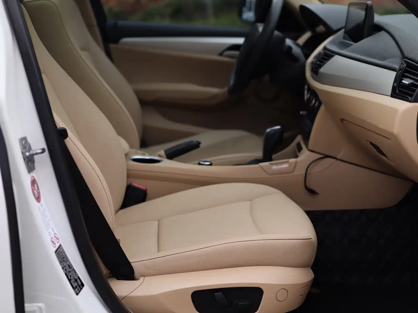 BMW X1 (Import) 2012 sDrive18i Luxury фото 15