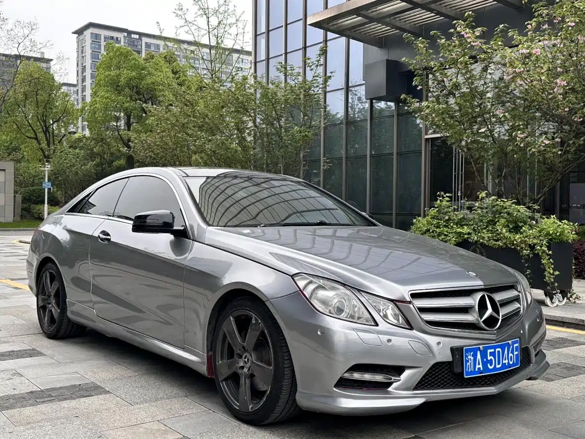 Mercedes-Benz E-Class (Import) 2012 E 200 CGI Coupe фото 3