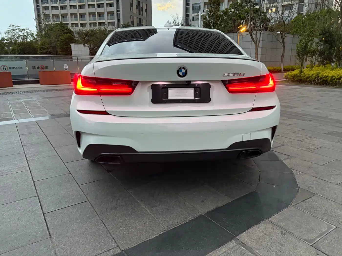 BMW 3 Series 2021 Facelift 325Li M Sport Shadow Edition фото 5