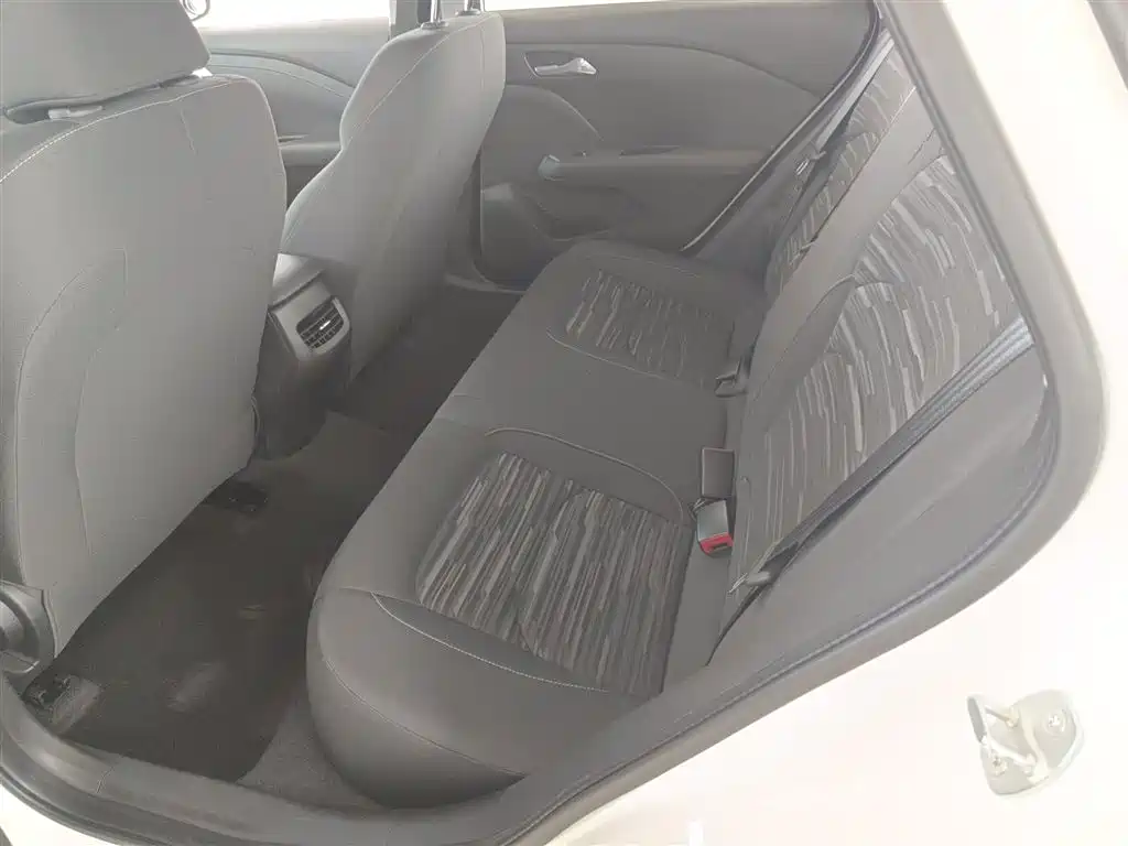 Chevrolet Monza 2024 1.5L Dual-Clutch Enjoyment Edition фото 17