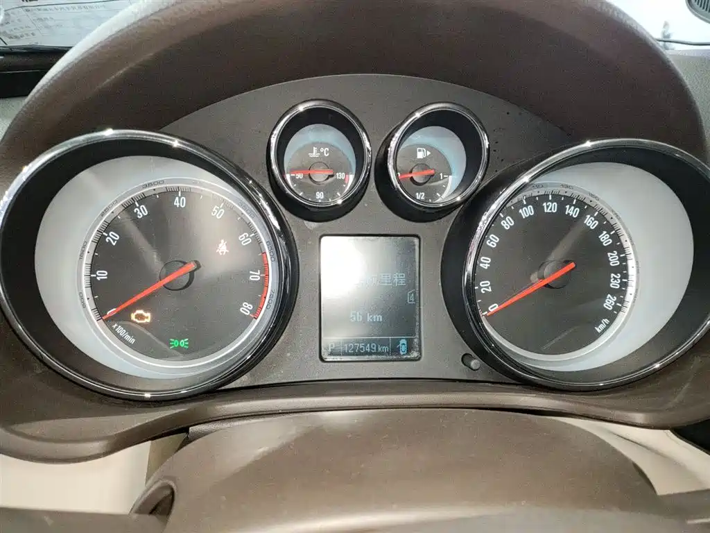 Buick Regal 2015 2.0L Leading Fashion Model фото 9