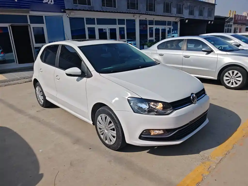 Volkswagen Polo 2016 1.6L Automatic Comfort фото 22