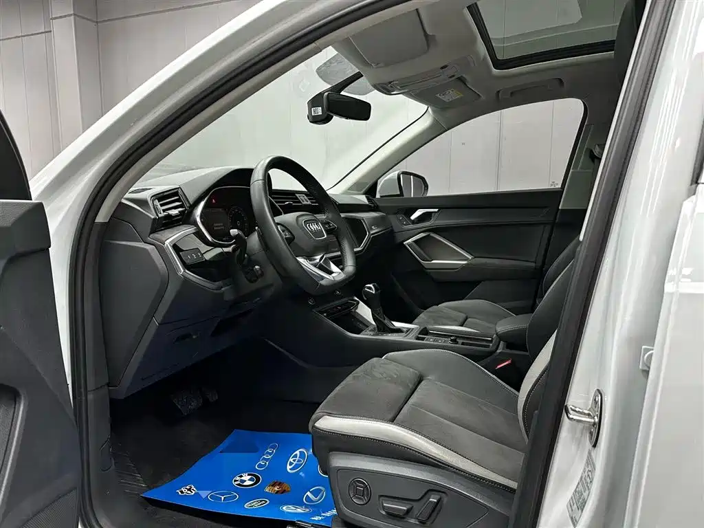 Audi Q3 2023 35 TFSI Fashion Dynamic (1.4T) фото 10
