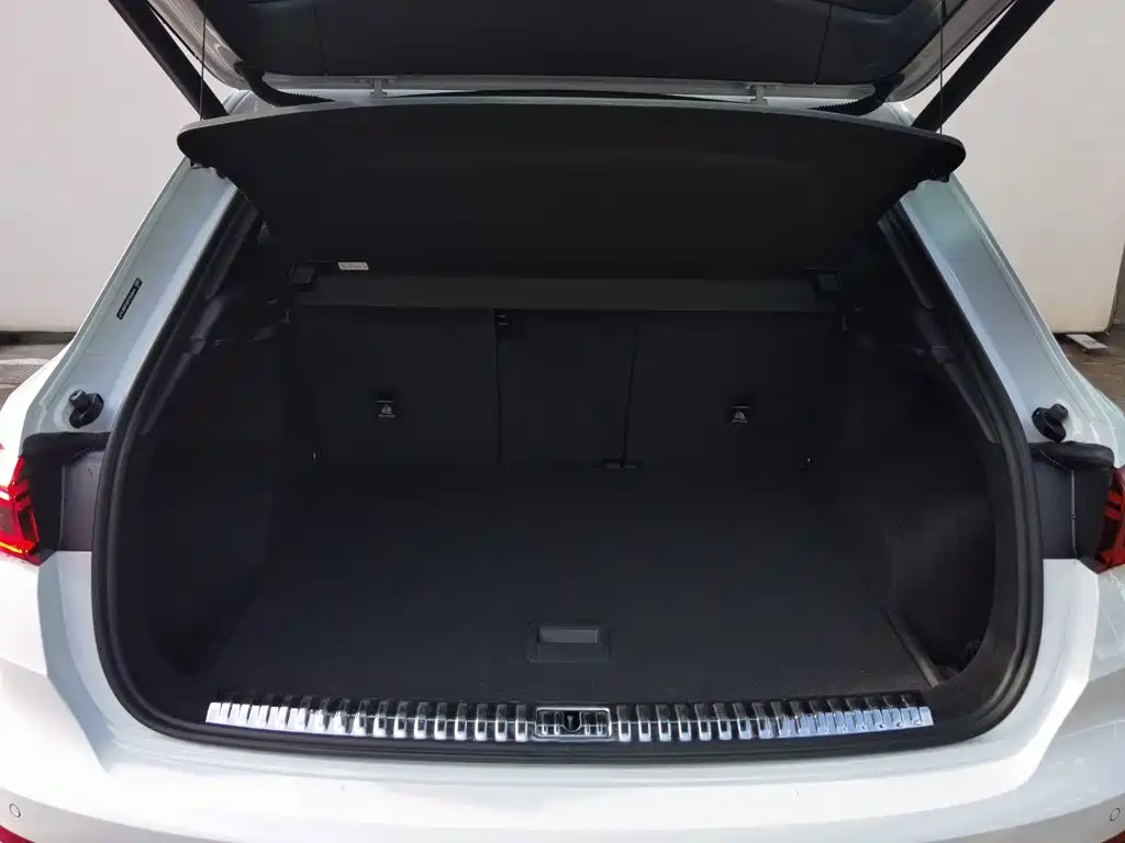 Audi Q3 2024 2024 35 TFSI Fashion Sport