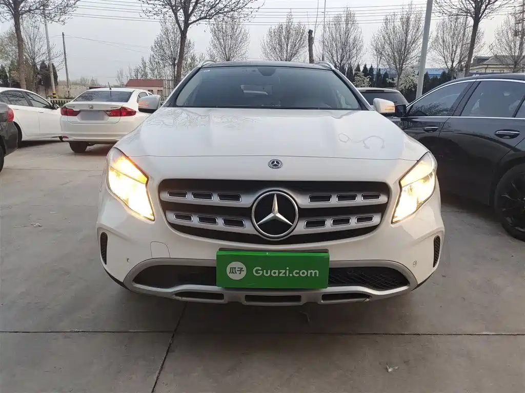 Mercedes-Benz GLA 2017 GLA 200 Dynamic фото 3