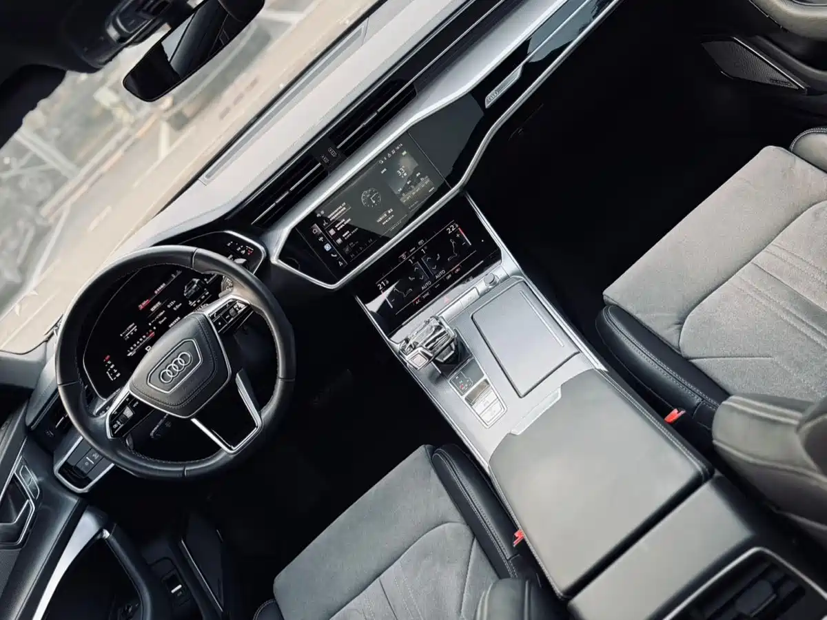 Audi A6L 2024 45 TFSI Premium Dynamic фото 12