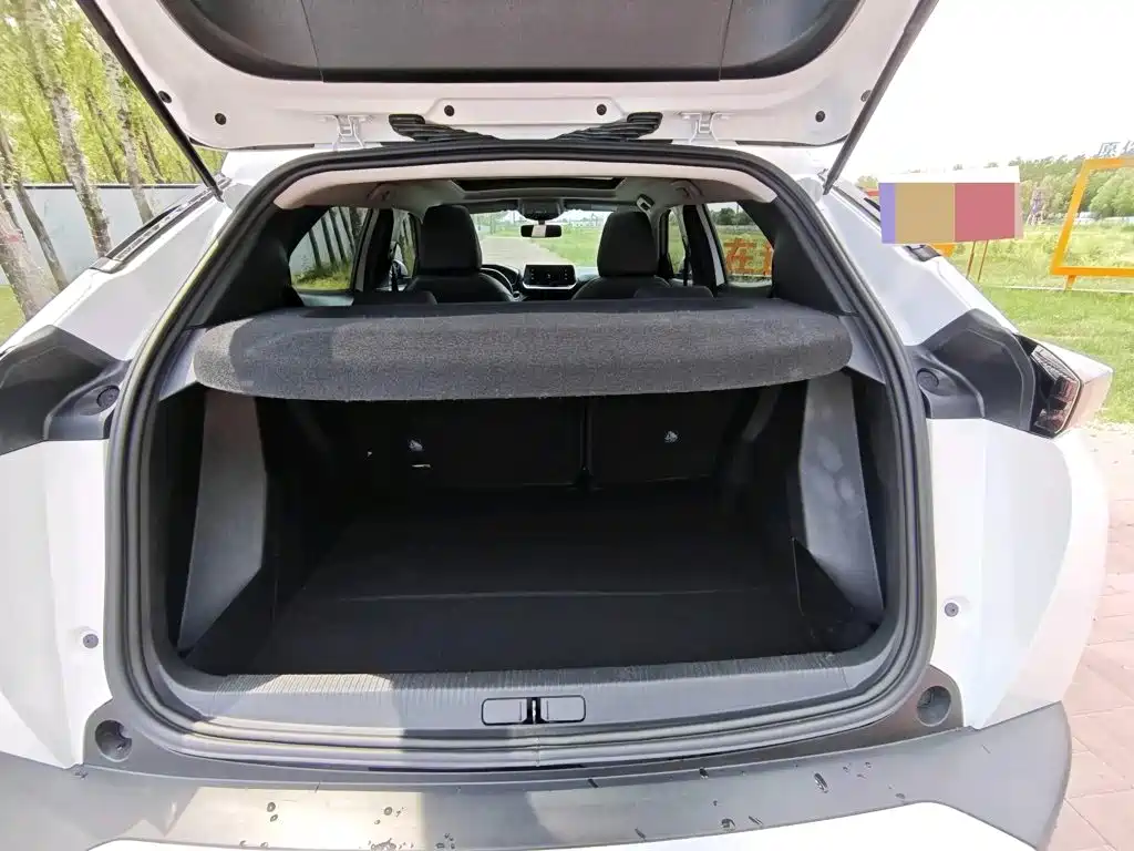 Peugeot 2008 2023 2022 230THP THE ONE