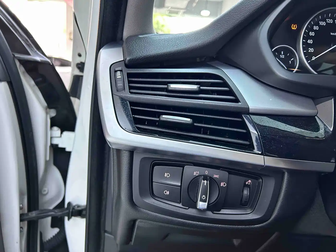 BMW X5 (Import) 2017 xDrive35i Leading Edition фото 14