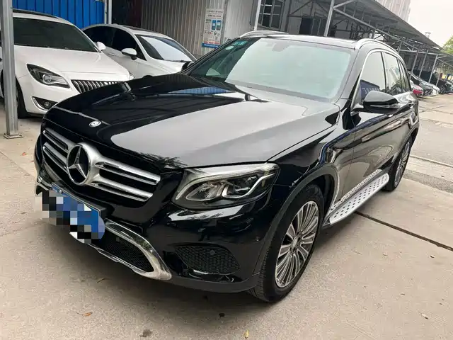 MERCEDES-BENZ GLC