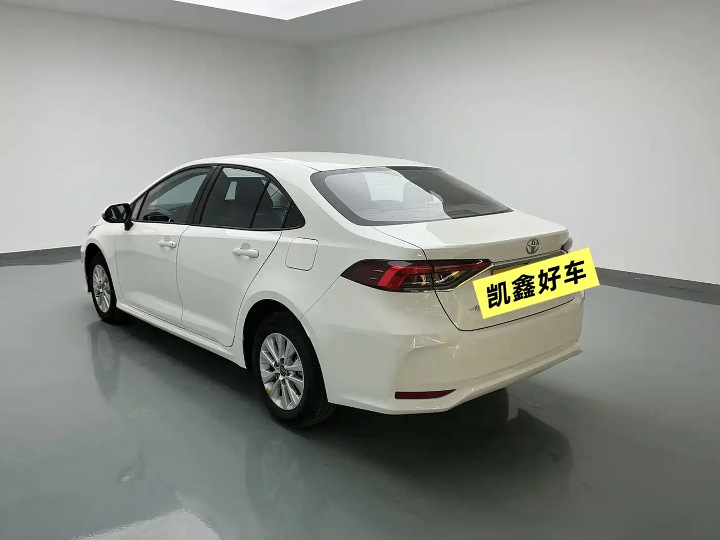 Toyota Corolla 2023 1.2T Pioneer Edition фото 4