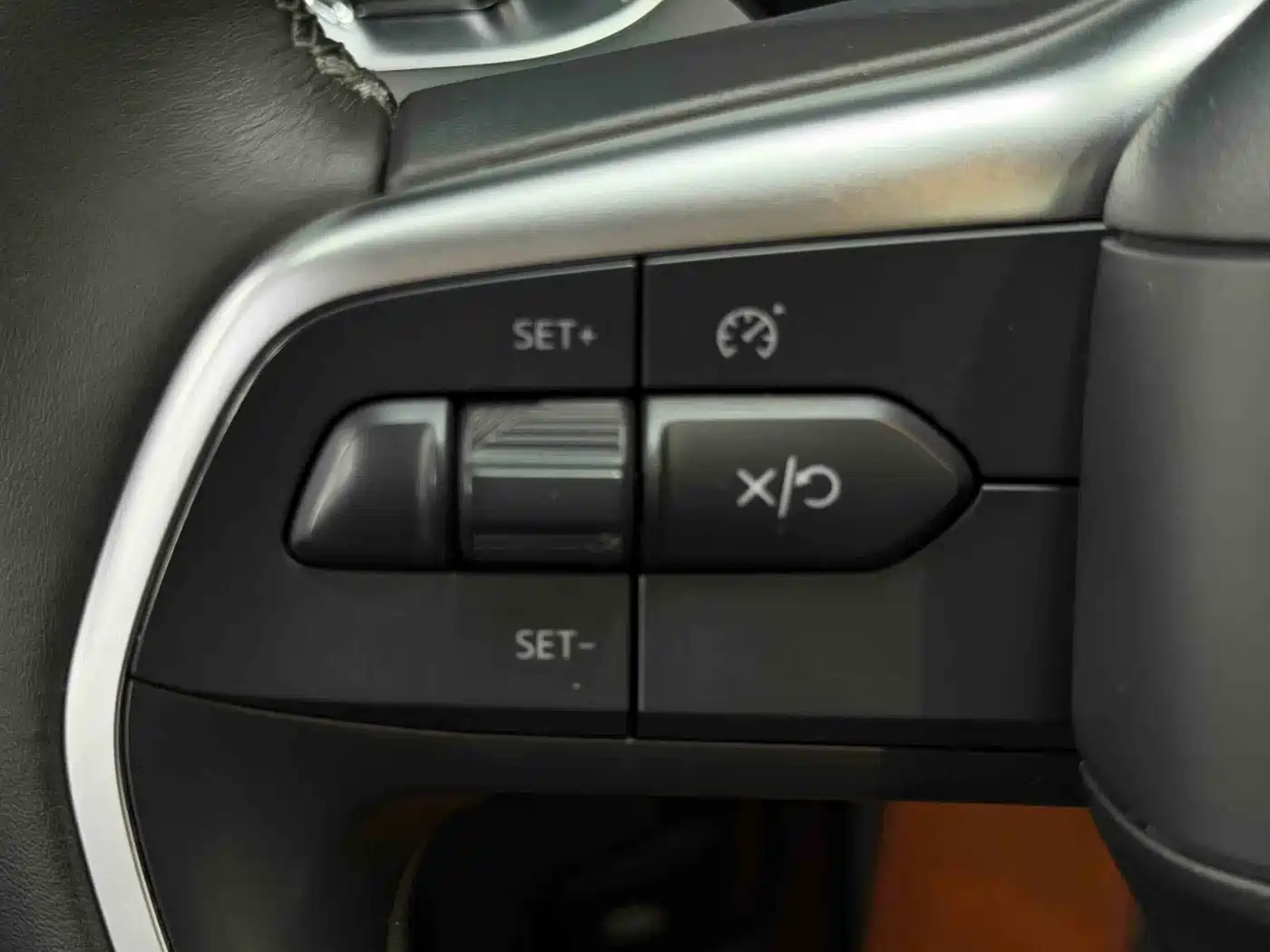 Ford Edge 2025 Edge L 2.0T EcoBoost AWD 7-seater Fashion фото 18
