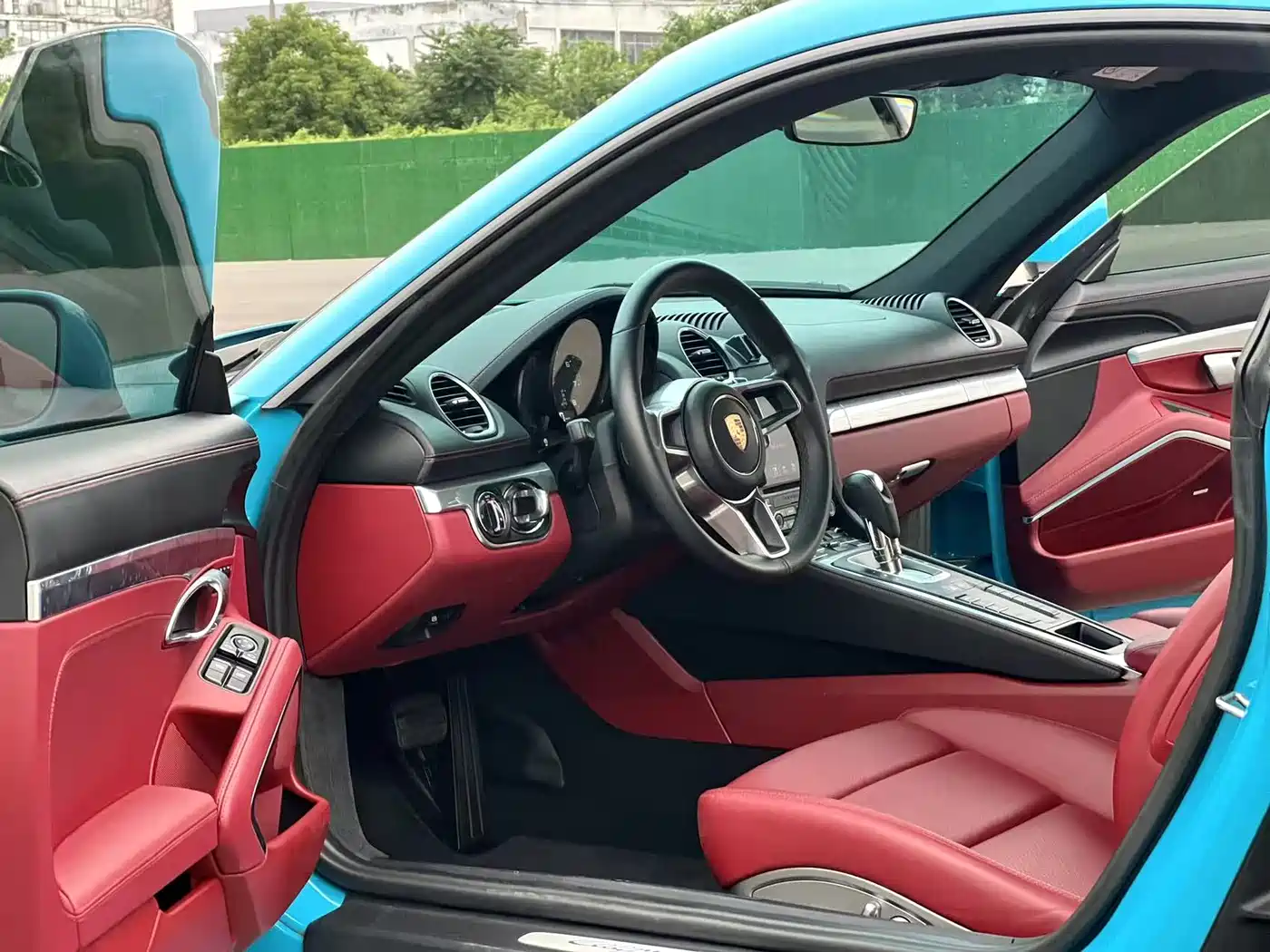 Porsche 718 2019 Cayman T 2.0T фото 9