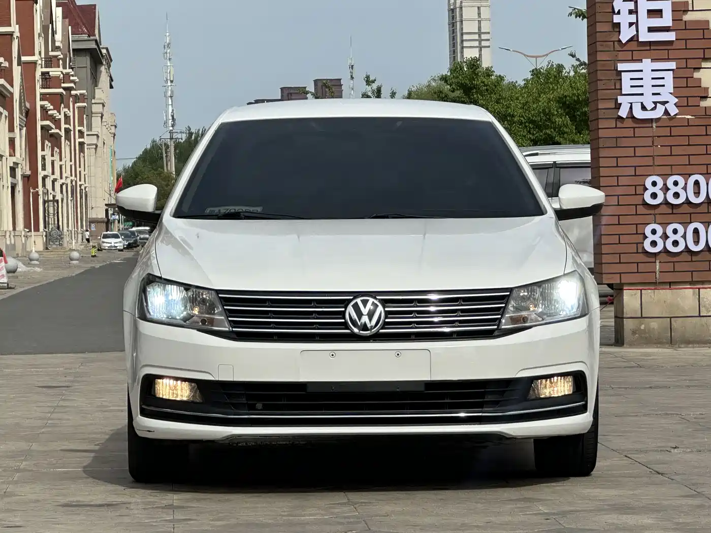 Volkswagen Lavida 2017 1.6L Automatic Trend Edition фото 2
