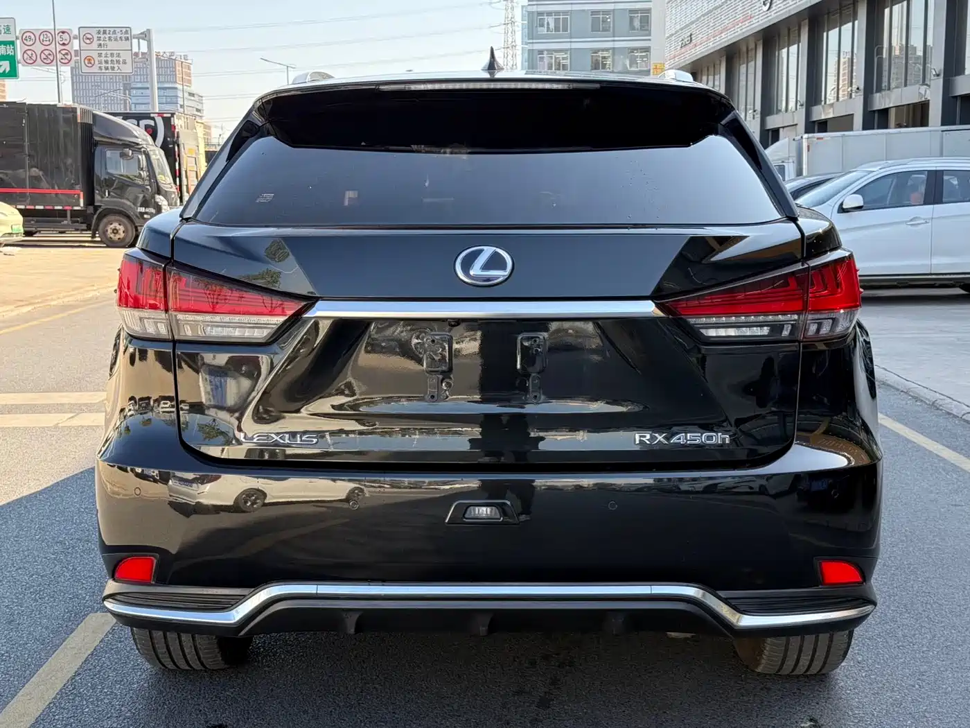 Lexus RX 2020 Facelift 450h AWD Elegance Edition фото 9