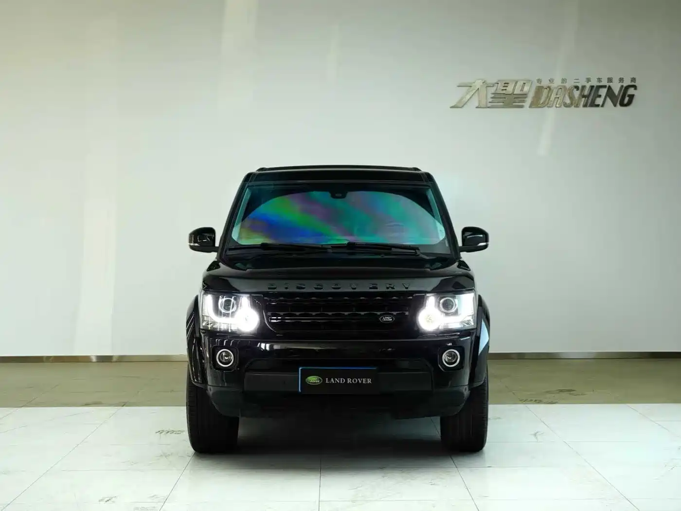 Land Rover Discovery 2016 3.0 SC V6 HSE фото 2