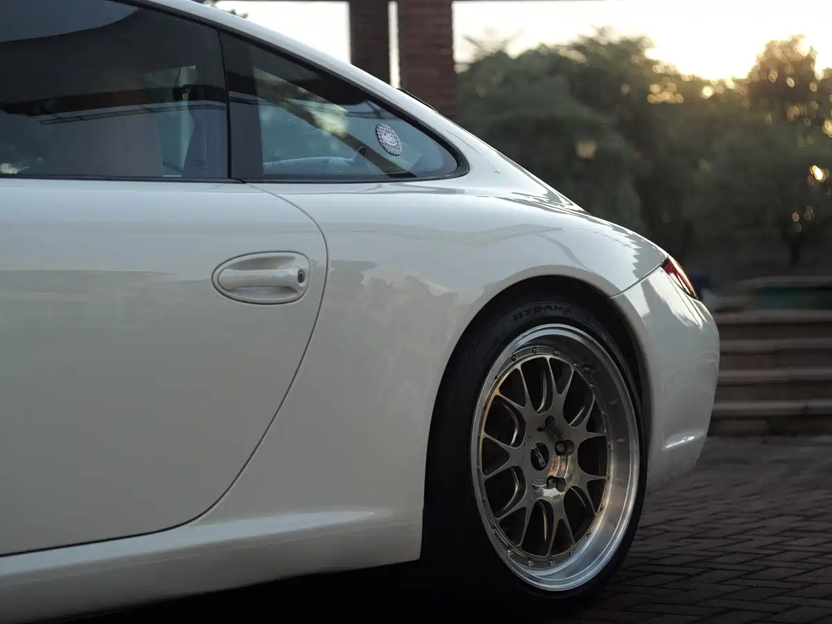 Porsche 911 2010 Carrera 3.6L фото 19