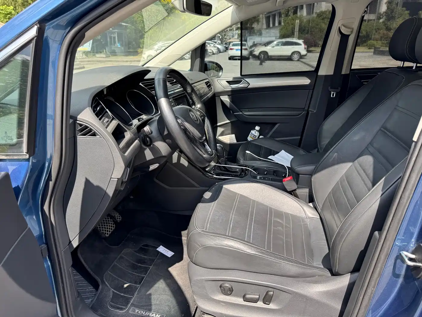 Фото 7 - Volkswagen Touran