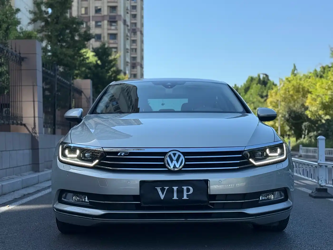 Фото 2 - Volkswagen Magotan
