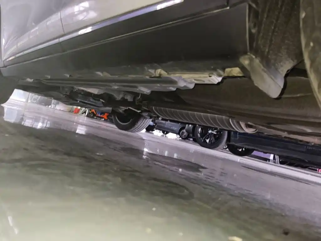 BYD Tang 2019 2018 2.0T Automatic Smart Connection Honor Edition 7-Seater China V
