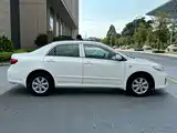 Photo 7 - Toyota Corolla
