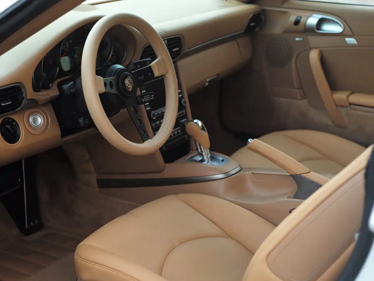 Porsche 911 2010 Carrera 3.6L фото 22