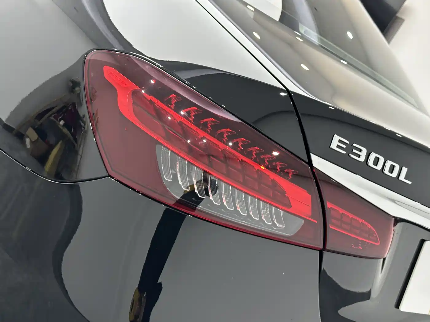 Mercedes-Benz E-Class 2022 Facelift E 300 L Luxury Style фото 21
