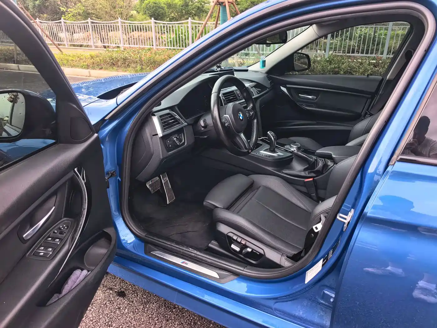 BMW 3 Series 2018 320Li Leading M Sport Package фото 2