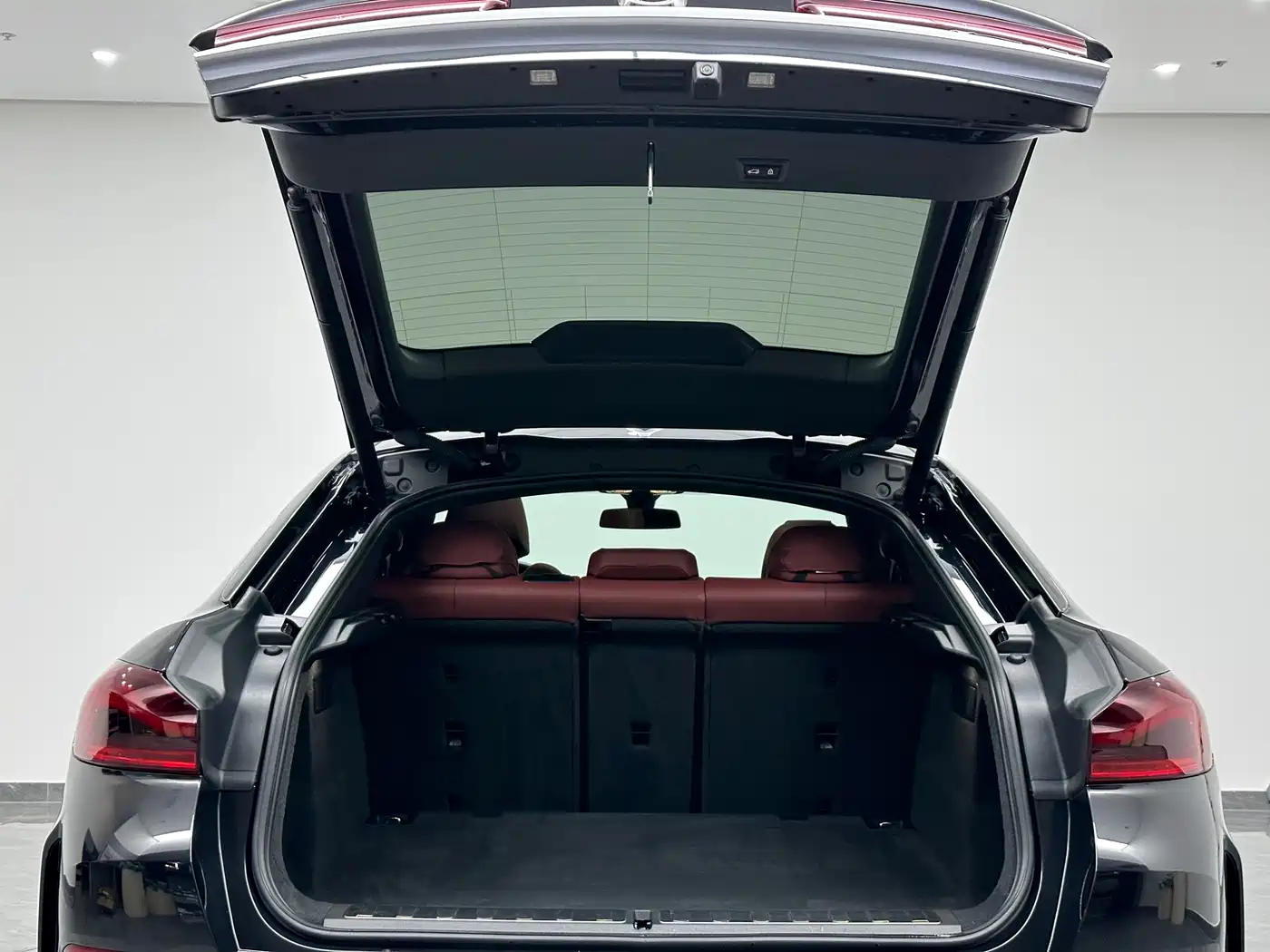 BMW X6 2022 Facelift xDrive40i M Sport Package фото 27