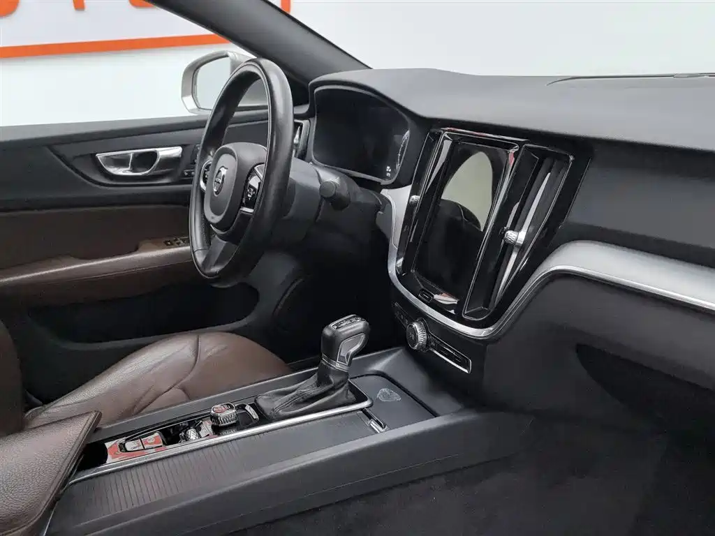 Volvo S60 2021 T4 Smart Elite Luxury фото 22