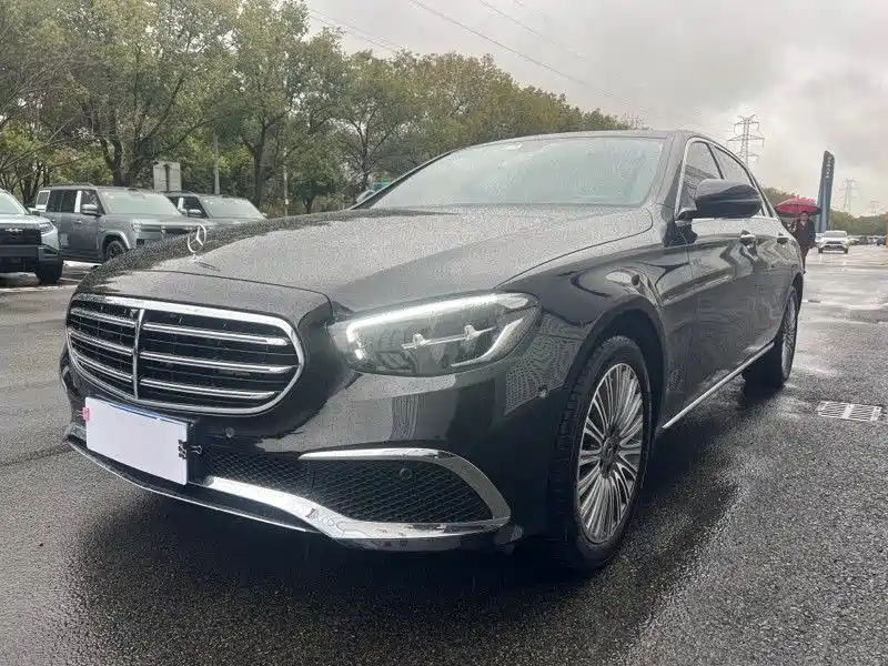 Mercedes-Benz E-Class 2023 E 300 L Luxury