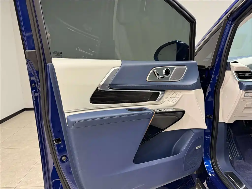Buick Century 2023 2.0T 6-Seat World Edition фото 25