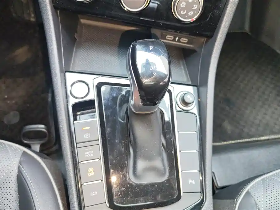 Volkswagen Sagitar 2025 300TSI DSG Surpass Edition фото 16
