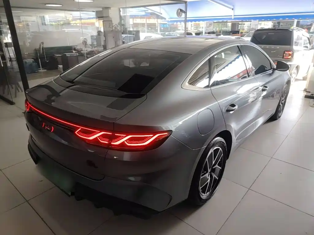 BYD Qin L 2024 2024 DM-i 120KM Leading