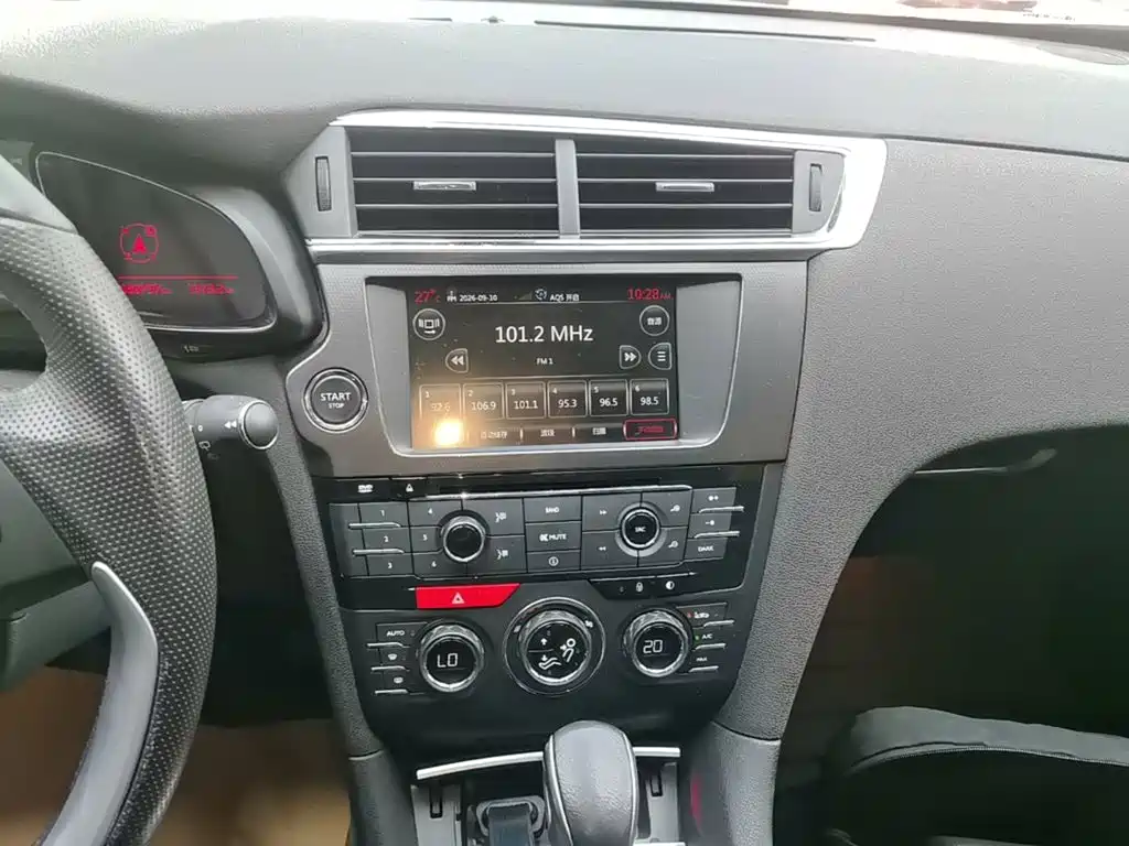DS 6 2015 2014 1.6T Luxury Edition THP160