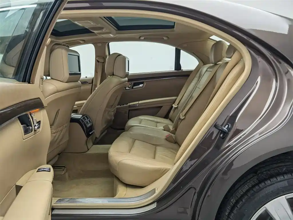 Mercedes-Benz S-Class 2010 Model S 400 L HYBRID фото 15