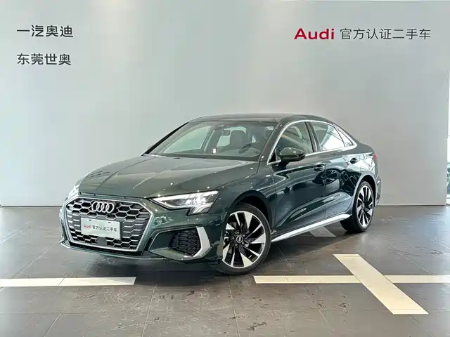 Audi A3 A3L Limousine 35 TFSI, Стиль Спорт