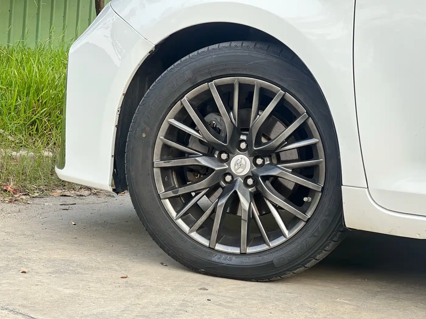 Toyota Sienna 2015 3.5L 2WD LE фото 7