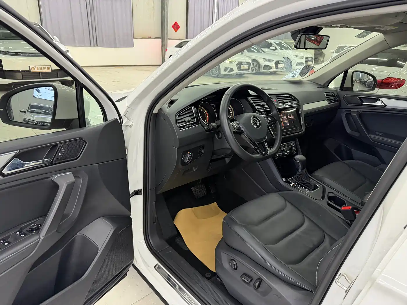 Volkswagen Tiguan L 2020 330TSI Auto 2WD Panorama Comfort China VI фото 6
