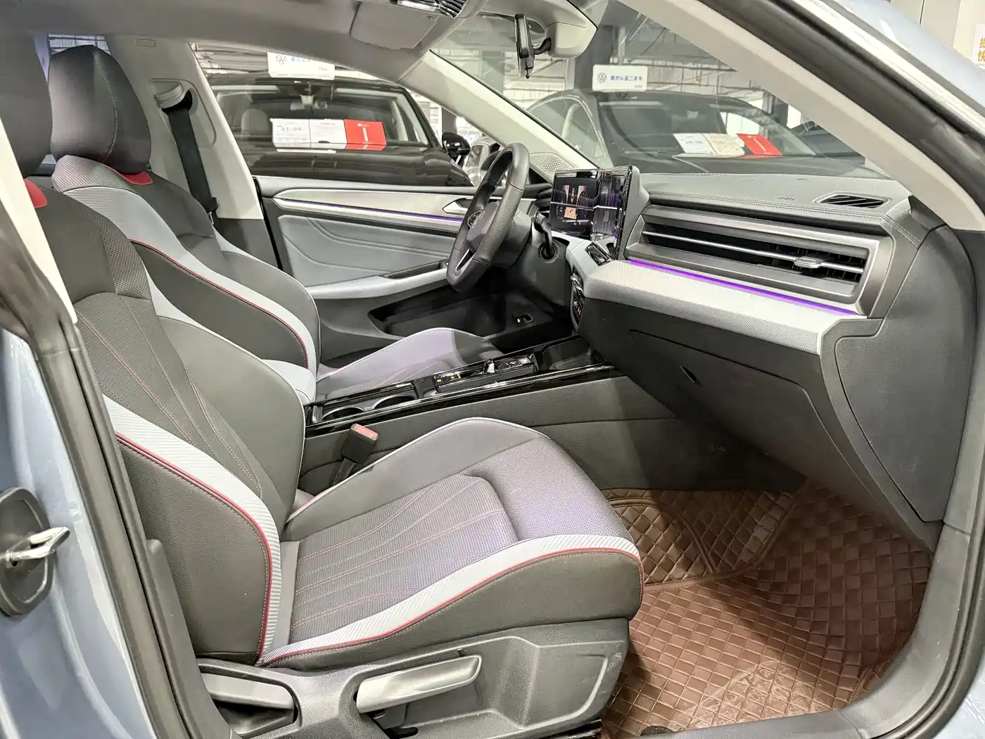 Volkswagen Lamando, миниатюра 13