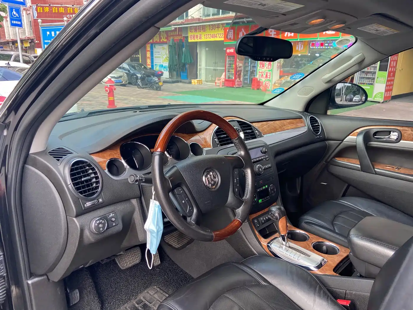 Buick Enclave 2010 3.6L Flagship Edition фото 10