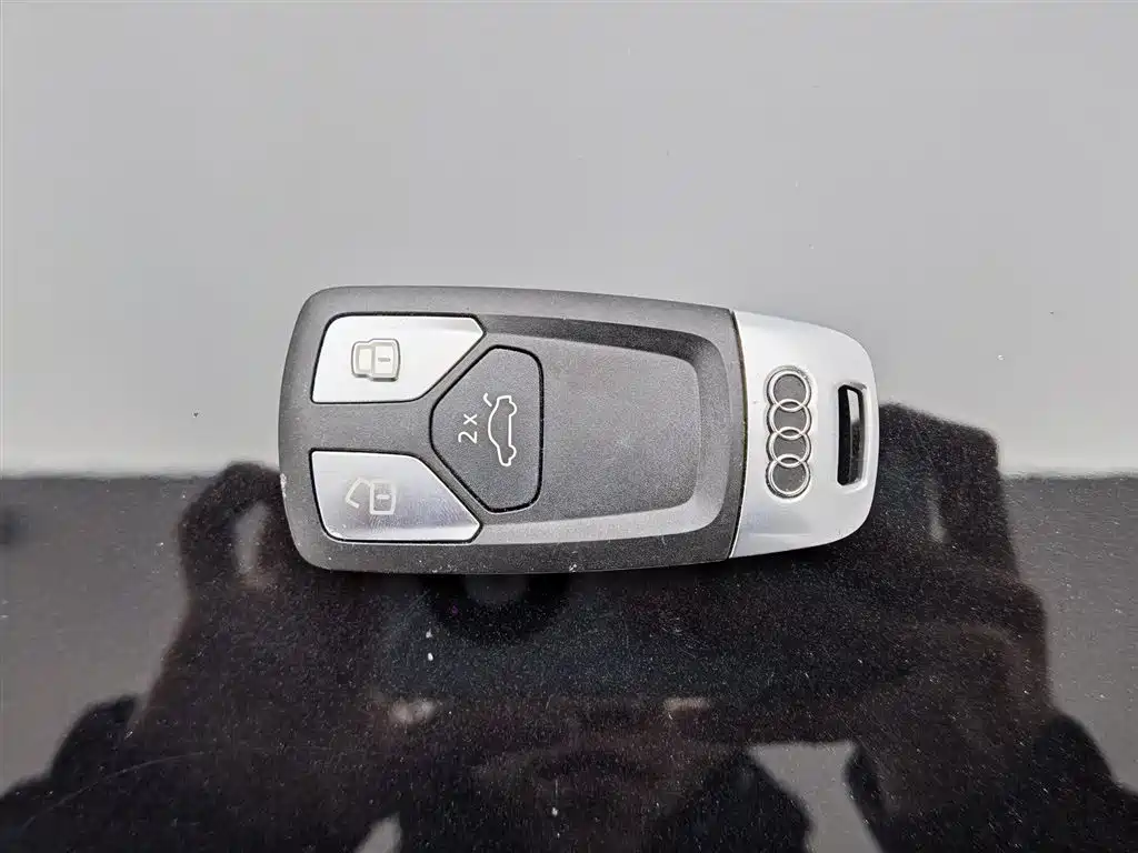 Audi A4L 2020 40 TFSI Fashion Dynamic Edition фото 19